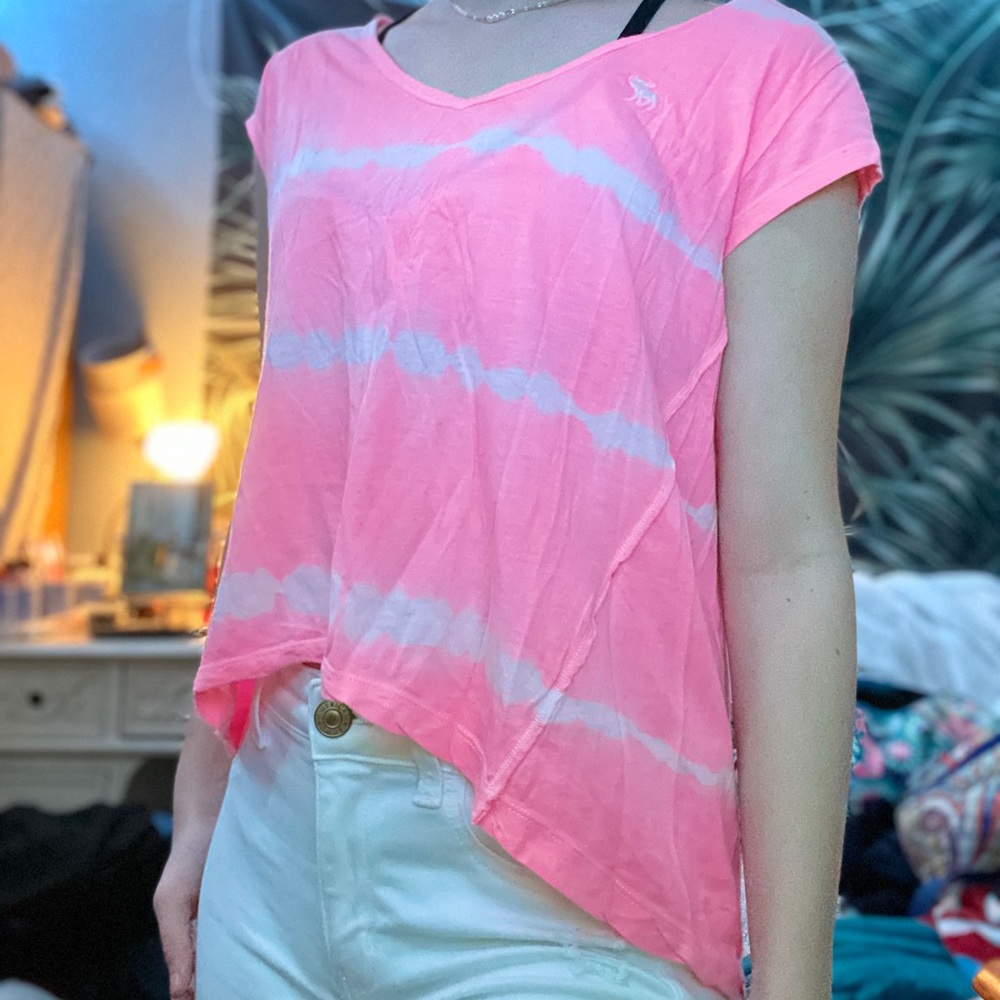 Abercrombie & Fitch womens tee shirt